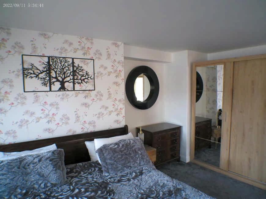 Marketplace Apartment *